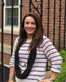 Wendy Sirvent Administrative Assistant 1